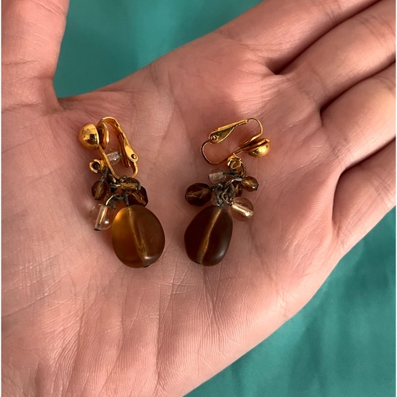 ❤️Clip on Earrings❤️ - Picture 2 of 7